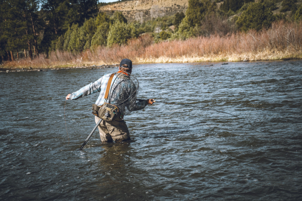 Umpqua ZS2 Ledges 500 Waist Pack Olive Action 2 Umpqua ZS2 Ledges 500 Waist Pack Olive Action 2